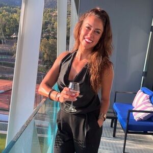 Meet your Posher, Vanessa